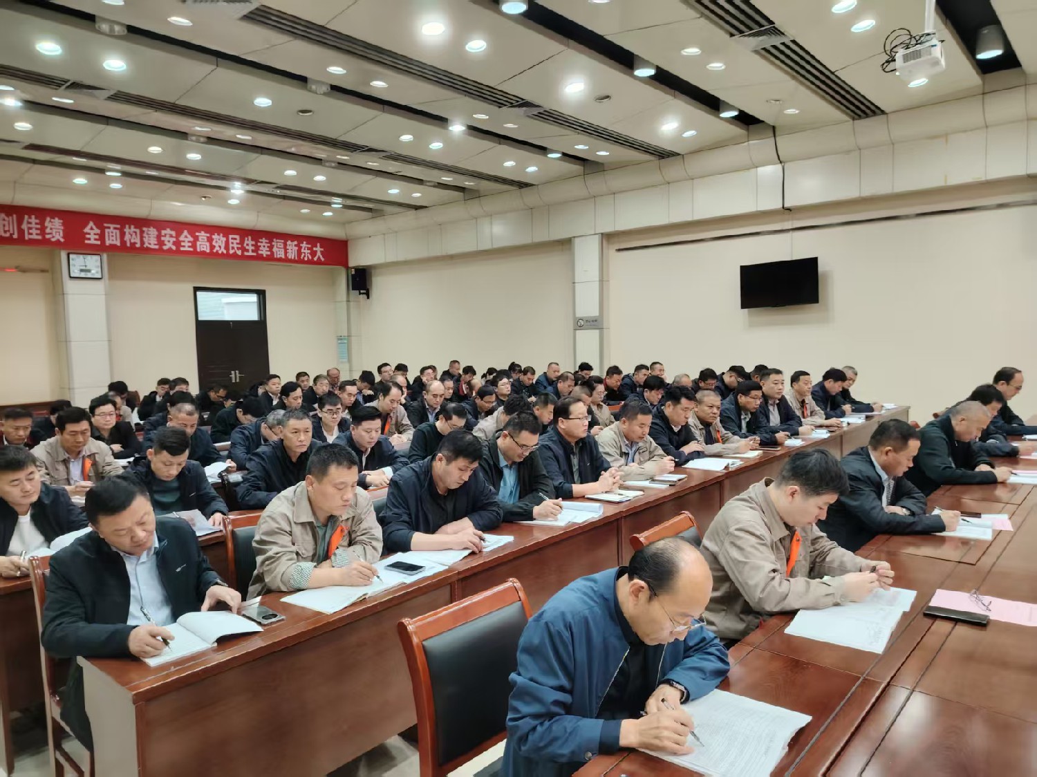 1760495745677024.jpg 1760495745677024.jpg